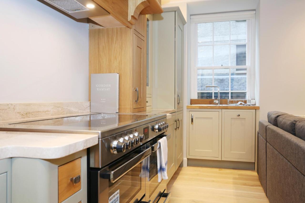Joivy Modern And Airy Flat On The Historic Royal Mile Apartment EDI Exterior photo