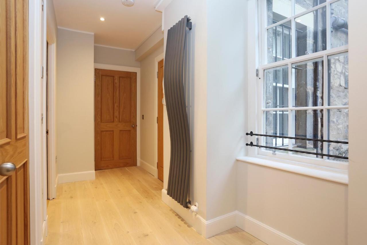 Joivy Modern And Airy Flat On The Historic Royal Mile Apartment EDI Exterior photo
