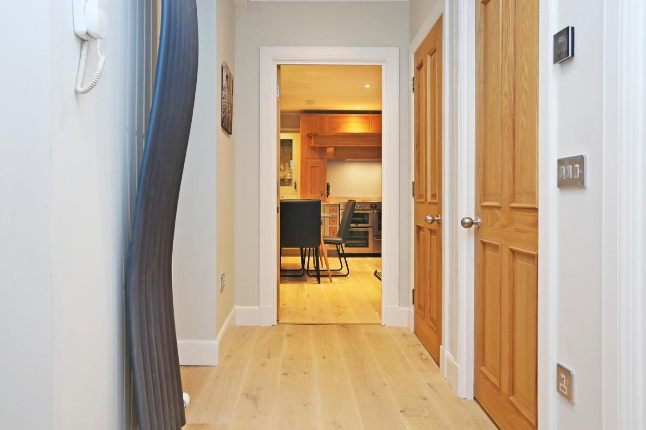 Joivy Modern And Airy Flat On The Historic Royal Mile Apartment EDI Exterior photo